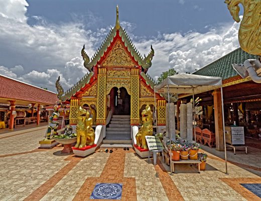 Wat Doi Kham - Chiang Mai - Temple de la montagne dorée