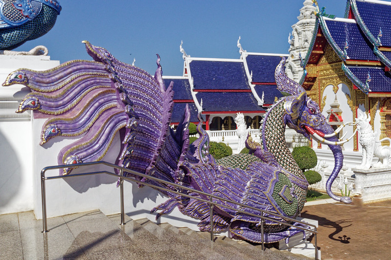 Wat Ban Den Temple bouddhiste et monastère - Inthakhin, District de Mae