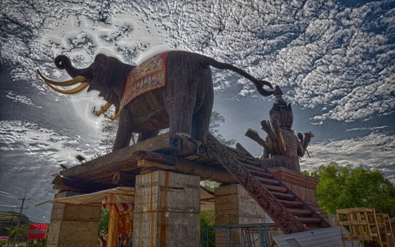 Monument Bouddhiste à Chai Sathan, Saraphi, Province de Chiang Mai