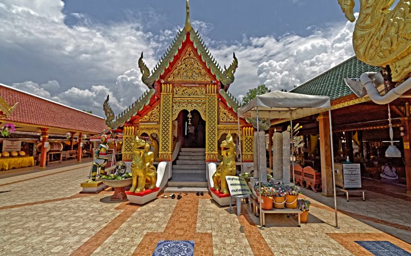 Wat Doi Kham - Chiang Mai - Temple de la montagne dorée