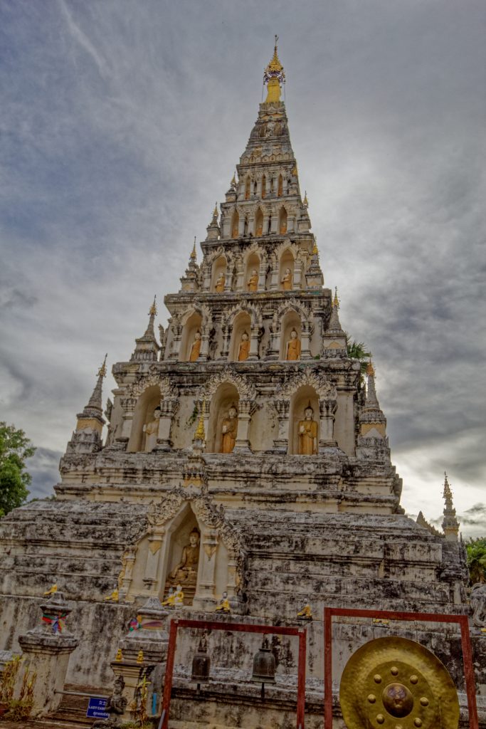 le Wat Chedi Liam