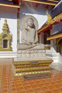 Wat Ban Den statue